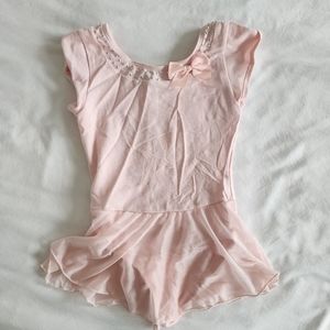 BALLET DRESS . SIZE 6 /6X . PINK